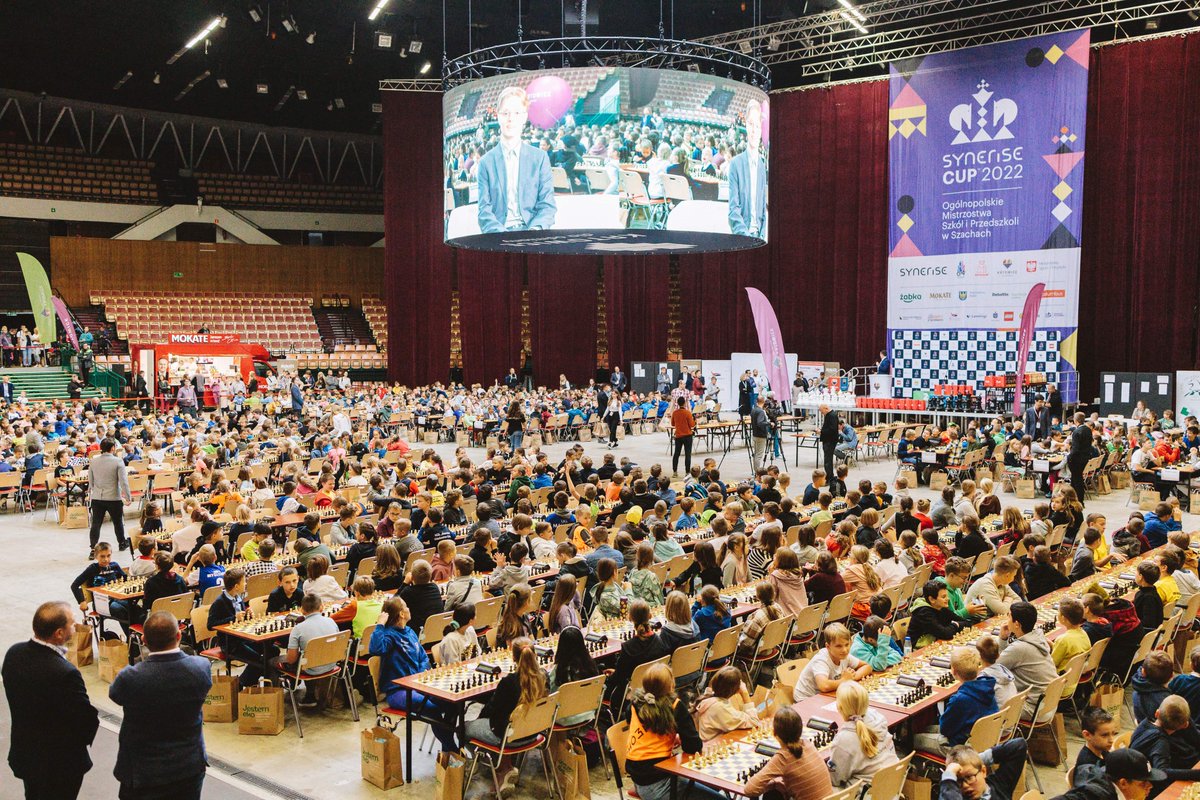 jarokrolewski's tweet image. Kształtowanie umysłów, budowanie przyszłości - #Synerise Ogólnopolskie Mistrzostwa Szkół i Przedszkoli w szachach 2023. 

Wielka #szachowa rozgrywka już blisko! 

Jedno z największych wydarzeń szachowych dla dzieci i młodzieży w Europie odbędzie się 26 września w katowickim