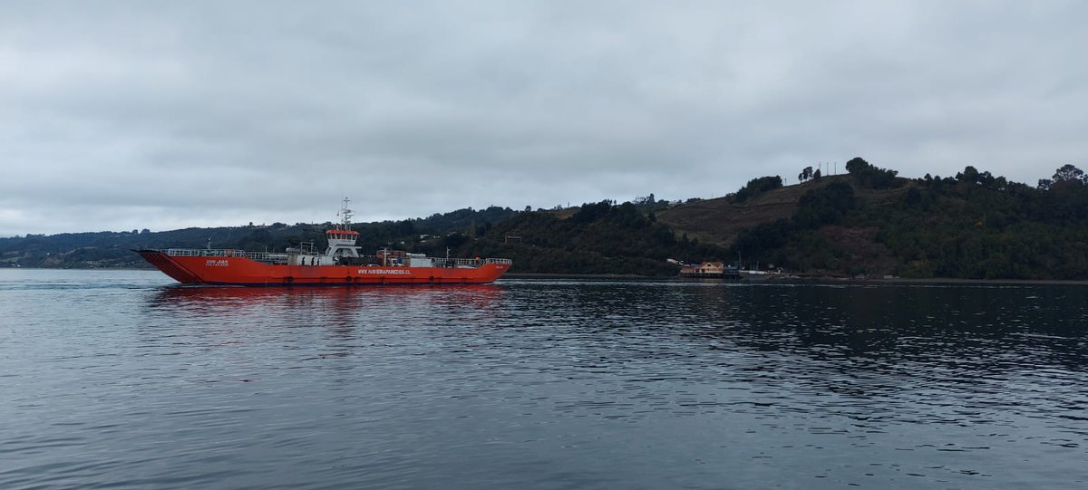 navierapuelche's tweet photo. 🔵 (09:05 AM.) Estado de ruta 3 de julio: 
⭕️Ruta #Maullín - #LaPasada, conectividad suspendida.
🌊#RutaCanalYal operando dos naves. Las otras rutas se encuentran operando con sus respectivas naves. ⚠️Precaución en acceso de rampa. https://t.co/1ZiDoCsuqJ