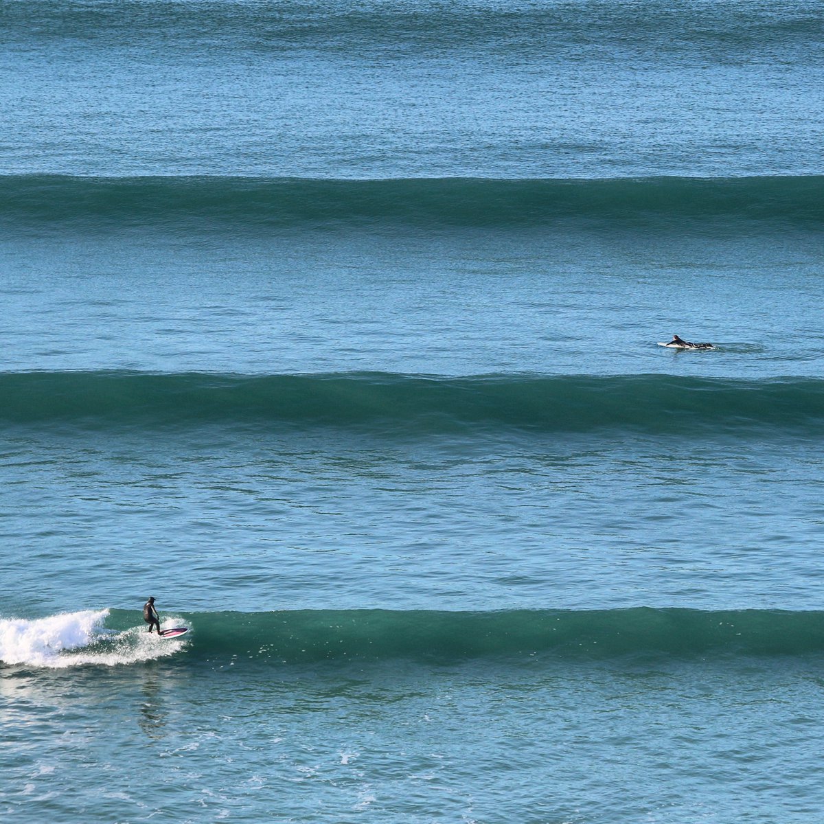 SurfGirlMag's tweet photo. Hailed as the UK’s surf capital, Cornwall provides a buzzing surf scene, plenty of swell, clear water and rugged coastlines. Top 10 Cornwall surf spots to visit at https://t.co/drJTHlzOu2 https://t.co/WbIOesoC0d