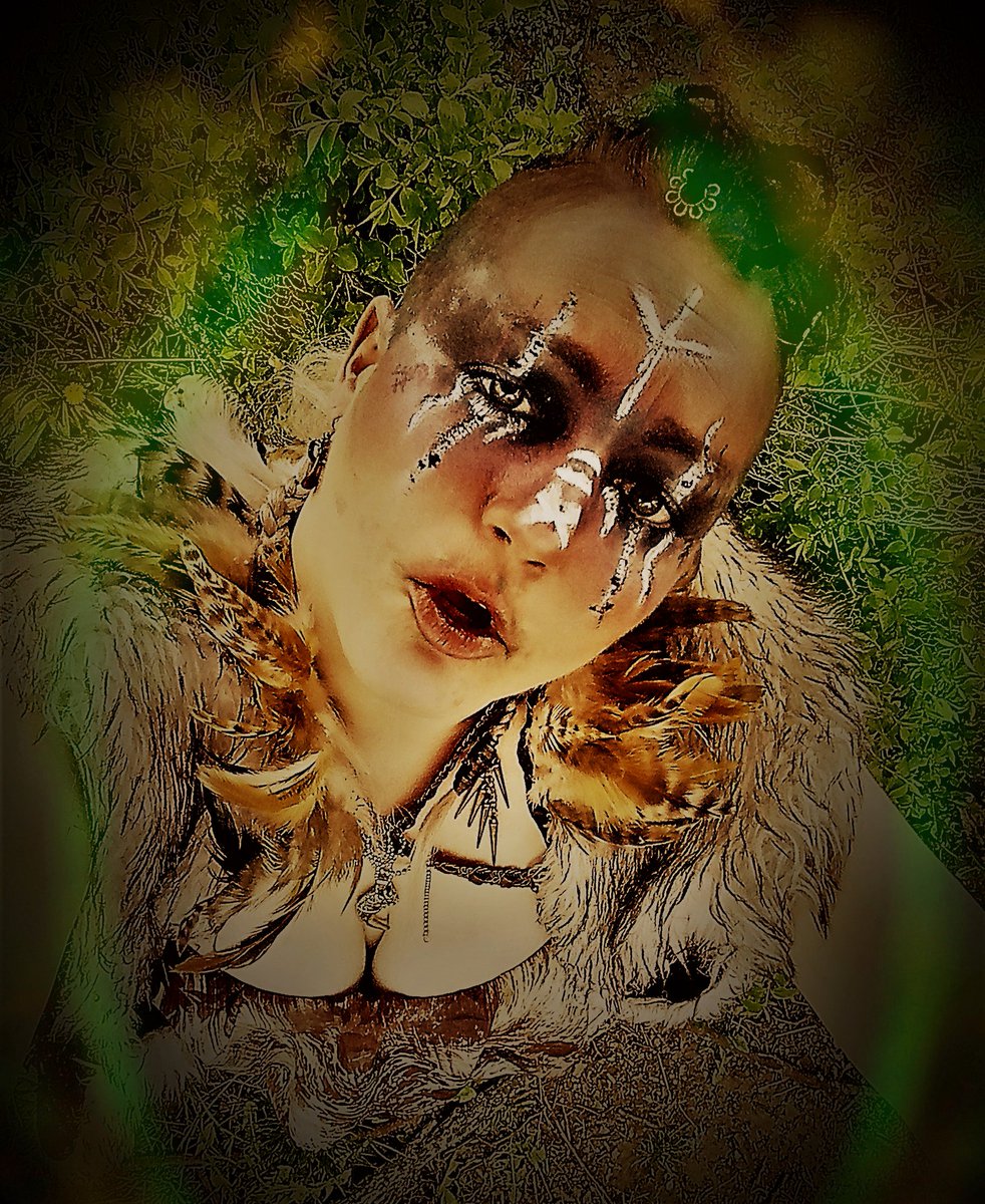 😊 .<a href="/zora_stone/">Zora Stone Fox</a> is a goddess GoddessZora.manyvids.com #mistress #blonde #milf #squirter