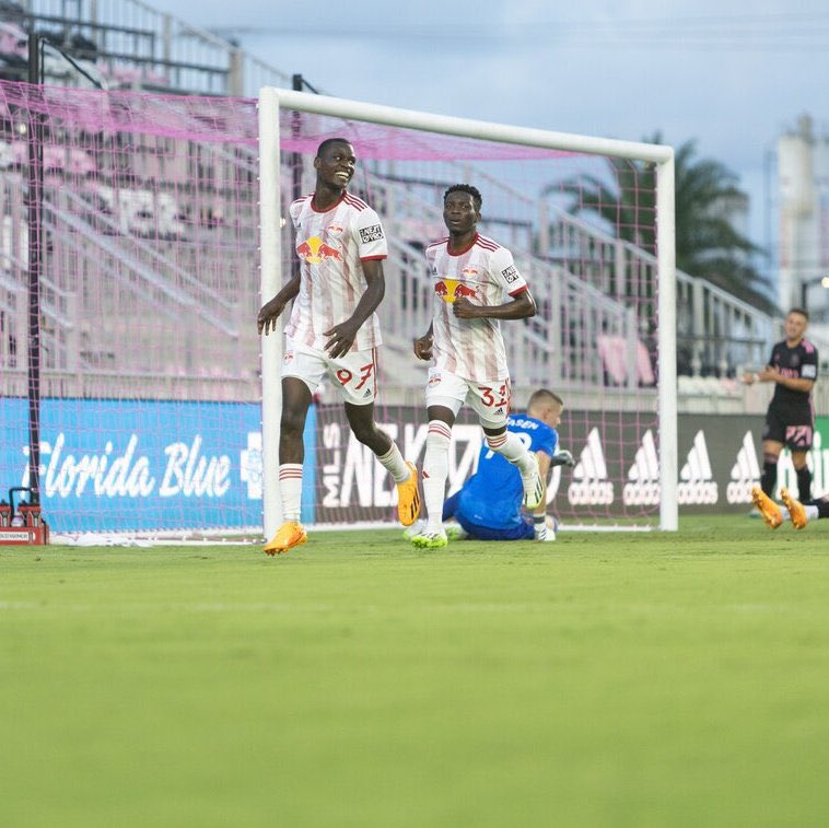 kasuleIbrahim31's tweet photo. The things we thought 💭 of, another good performance from bulls.
@NYRBII 
#KI31 https://t.co/fkTWZVhbho