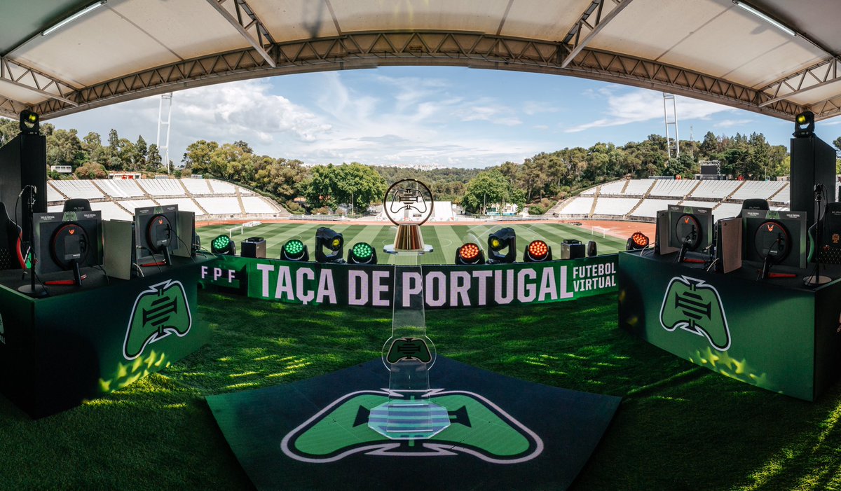 Hoje despedimo-nos da nossa equipa de FIFA 🫂

Foi um ano de desafios, repleto de novas experiências e acima de tudo de bons momentos. Para a história fica também a presença na fase final da Taça de Portugal! 

Honraram sempre a camisola!

Obrigado por tudo! 🖤🧡