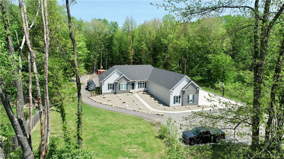 TheCreativeSell's tweet photo. See what this home has to offer! Contact me for a showing today. #homesforsale #realestate  https://t.co/MQtoYFGaV8 https://t.co/w538fog22A