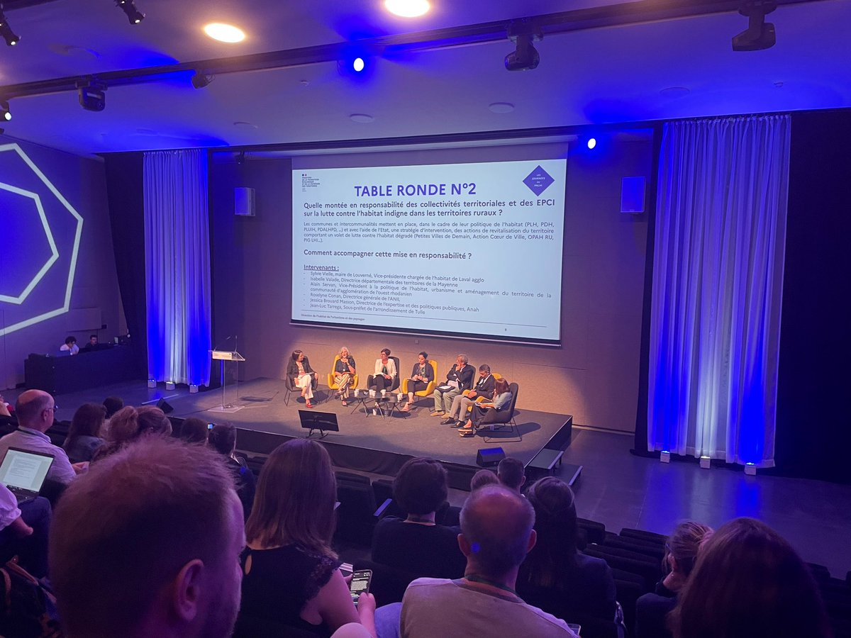 À Laval pour la journée nationale de lutte contre l'habitat indigne <a href="/Anil_Officiel/">ANIL</a> <a href="/76ADIL76/">ADIL de Seine-Maritime</a>