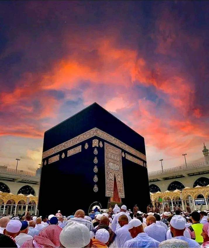 sadafsheriff35's tweet photo. (﷽) الــلّٰــه الصمــد ۝ (ﷻ)🕋

بڑی شان ہے اُس ذات کی جس کے ہاتھ میں ساری بادشاہی ہے، اور وہ ہر چیز پر پوری طرح قادر ہے

بیشک..🤍🤍🕋 https://t.co/m5DCVh3mwx