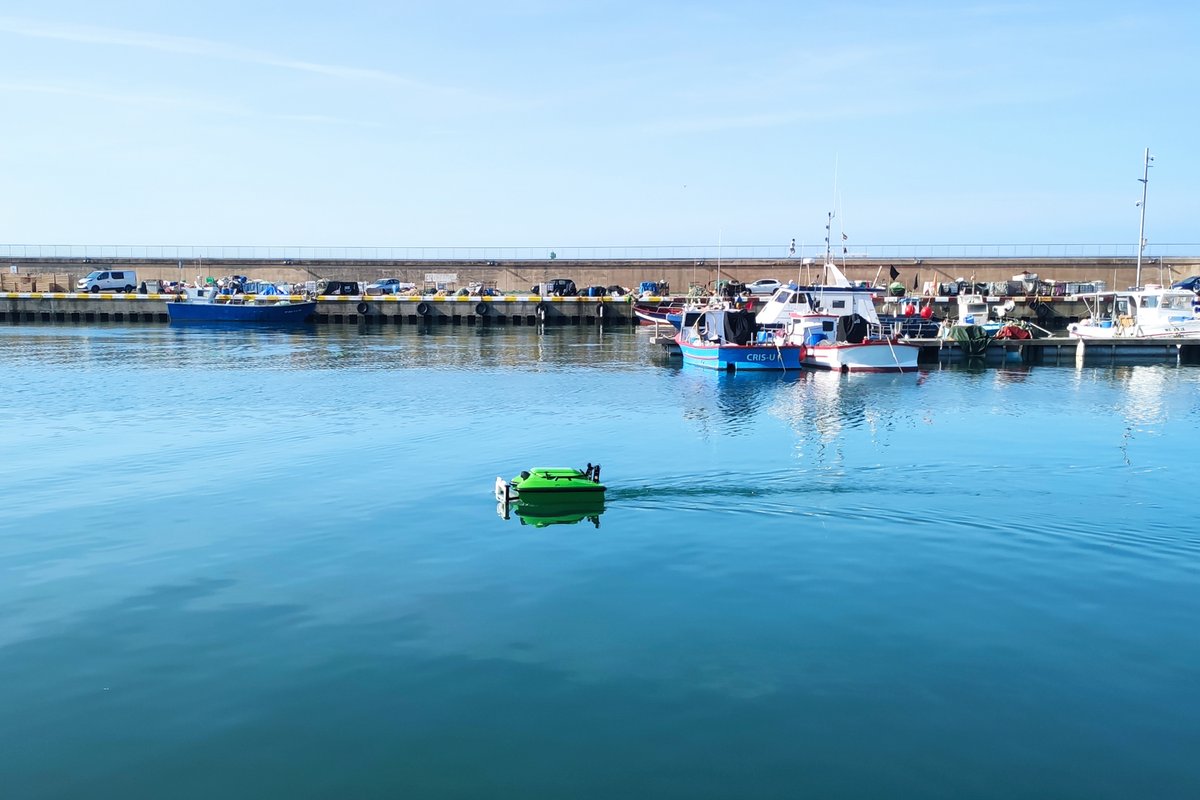 gpaseabots's tweet photo. 🌍 Join us in celebrating #InternationalPlasticBagFreeDay! 🛍️🌱
In our mission to combat #plasticpollution, #SEABOTS developed #SB100Cleaner, an ultracompact #USV that eliminates micro-plastics from rivers, seas, oceans, and ponds. 💧♻️
#PlasticBagFreeDay #July3 #drones #drone https://t.co/8tbckC4Lhr