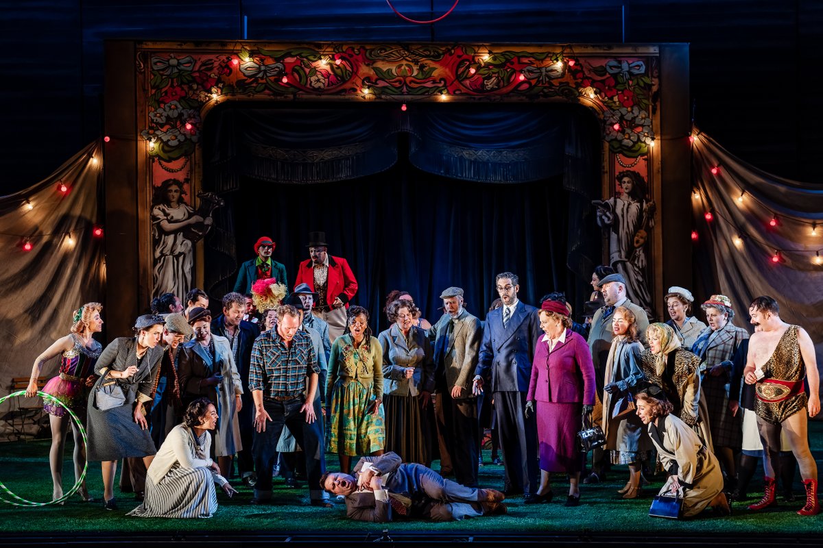GarsingtonOpera's tweet photo. "Unfailingly clever and entertaining staging"

★★★★★ @TheStage 

Read the full review here: https://t.co/JukozwSuKN

📷 Julian Guidera

#GOBride https://t.co/6kFDzm3BLG