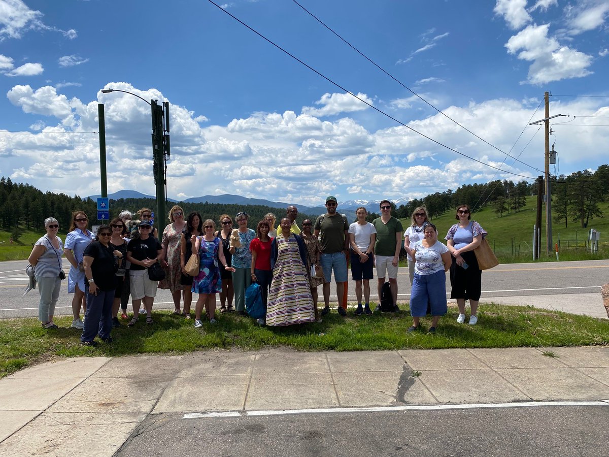 Pete here! Sunday was one of the best days yet! My pal Lola, the Koala 🐨from LLLP2018, down under is here, and we explored the Rocky Mountains 🏔️with some wonderful LLLP attendees. The conference kicks off today! Lola and I wish all the speakers a load of luck!!