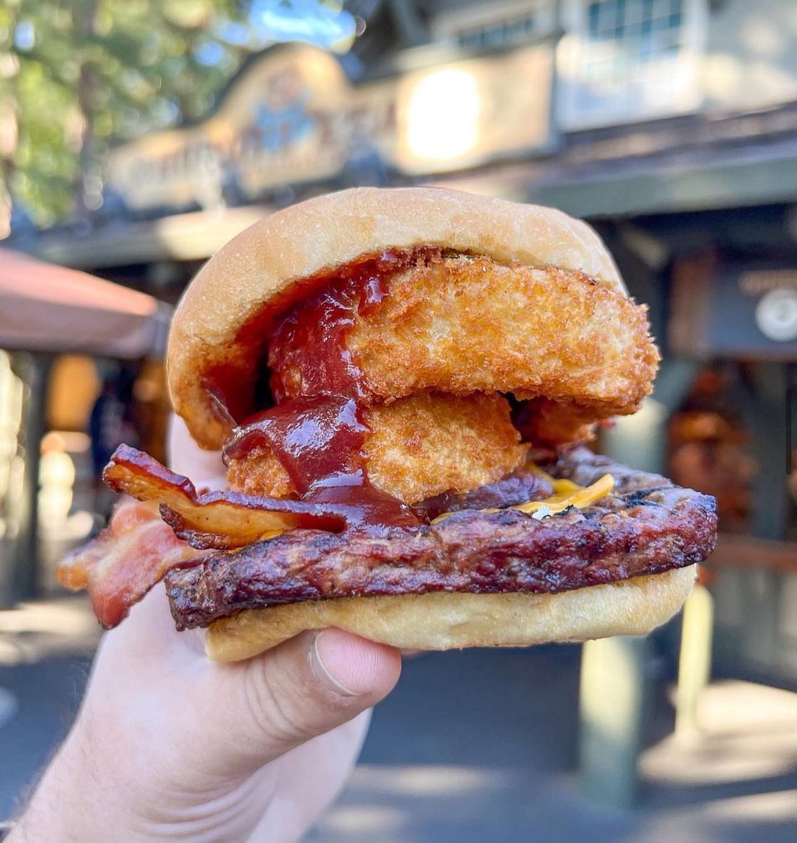 JUICY BURGERS tweet media