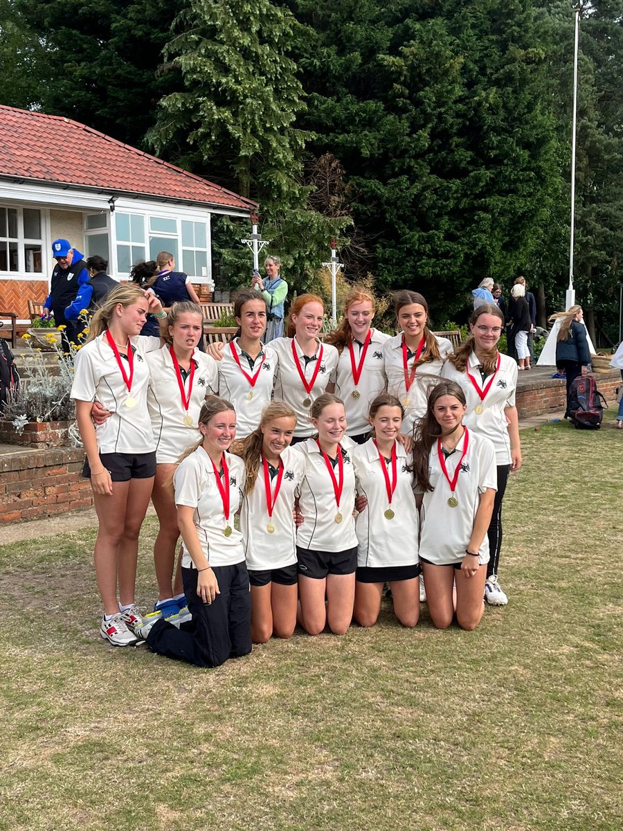 Congratulations to our @StJohnsSurrey U15 Girls who finished off a great season claiming the county 🏆. A big thank you to @SGC_Sport for hosting. A special mention to Mr Marshall, Hall, the girls & parents that made today possible with some last minute holidays plans changed 🦅