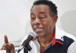 Fabré arremete contra Alpidio Alonso y el Ministerio de Cultura por no invitarlo al evento del día 15 en Cayo Santamaría   y amenaza con hacerles una tiradera.