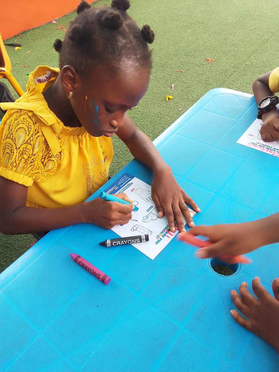 EResponseAfrica's tweet photo. Emergency Response Africa wishes you a safe second half of the year!
We offer both physical and virtual trainings across all age groups and industries. Click the link in our bio to get registered today!
#firstaidtrainingprovider
#firstaidforward https://t.co/vCl13onSIQ