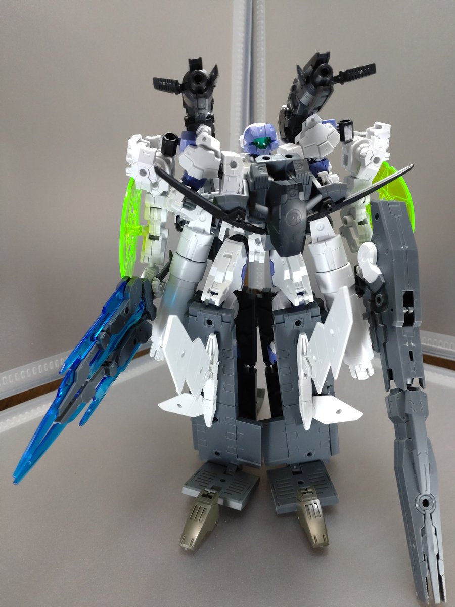 LECROSSBONES's tweet image. #30MM
#30MM古代都市戦 
#30MM地球連合軍
鴻鵠
連合軍の試作型エグザビークル
「特殊な改造をせず一般機体に大型機体レベルの性能を与える」事をコンセプトとしそれに必要な装甲・武装をパッケージングした機体
戦場に飛来し瞬時に展開、合体し強化外骨格として機能する。