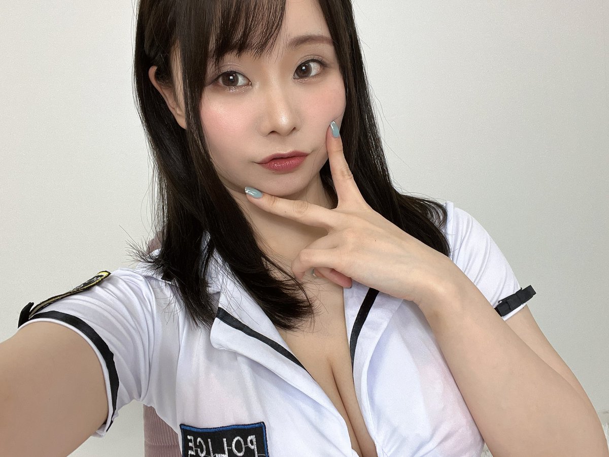 nakayama_fumika's tweet photo. 有料枠1部ありがとうございました✨
リアマン、えっちでしたね…☺️

次は22:45〜です🫶🏻

#CSKキャンペーン2023 https://t.co/ccDZ6eD2Bt