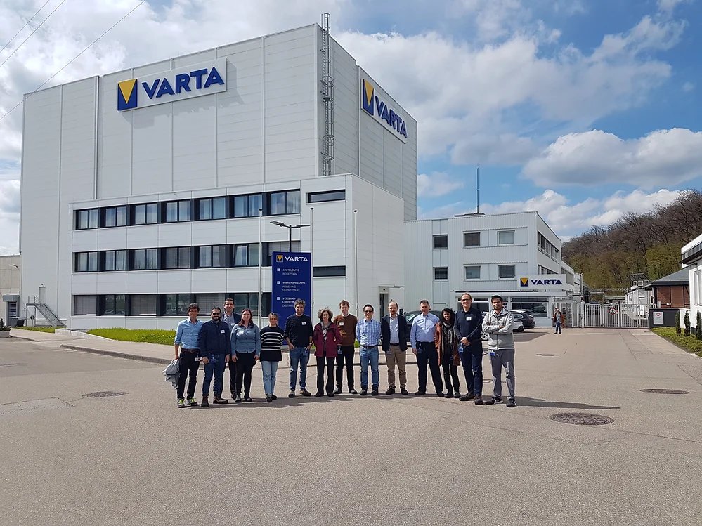 🤝The 8th #CoFBAT General Assembly was hosted by @varta_ag in their headquarters on the 26th of April! The consortium addressed the four active work packages.  

👉Read about the developments here: tinyurl.com/yc5a5ye6 

#horizon2020 #batteries