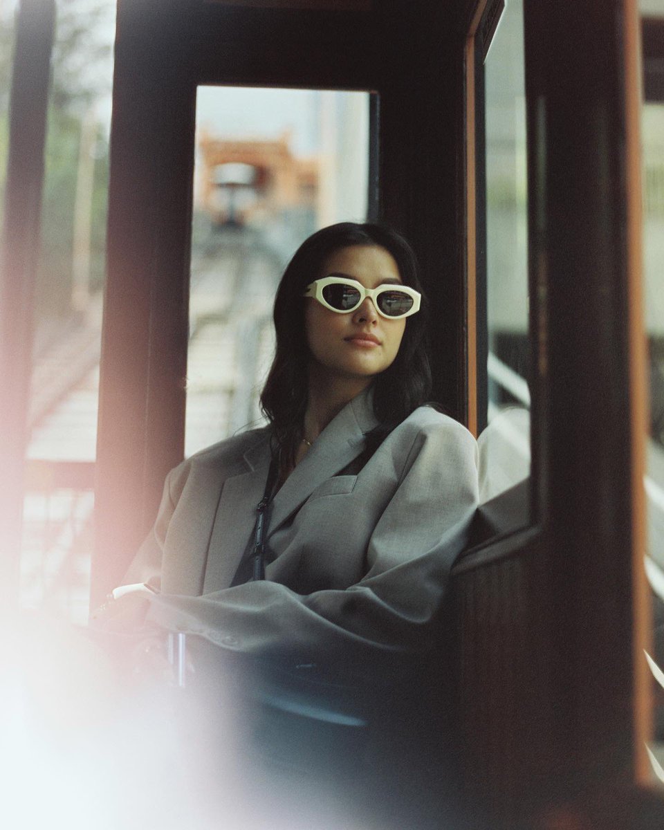 AltCareless's tweet photo. The Girl Boss energy @lizasoberano ~✨

Watch the latest vlog of Liza Soberano:
🔗https://t.co/ITKBhWBHrv https://t.co/9DivLNKCxC