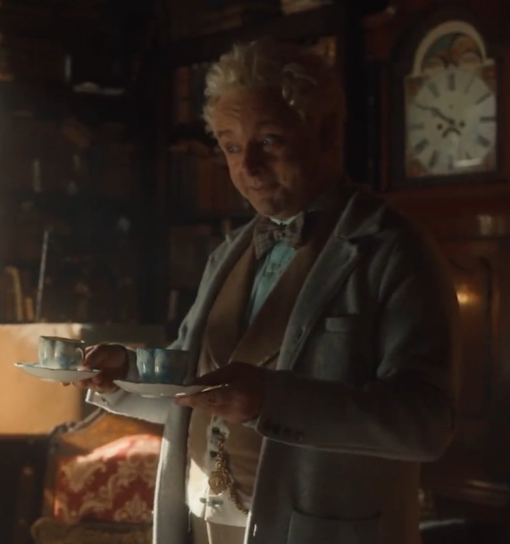 @r0ttinq cute Aziraphale pics! (and exploding Aziraphale)