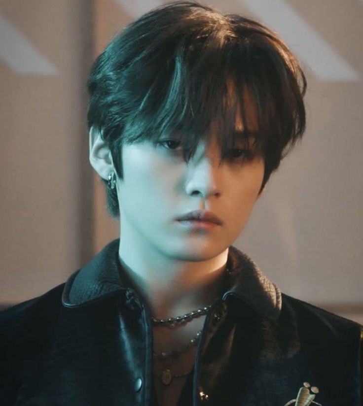 yugansitaa's tweet photo. #minsung au | "una historia muy a lo wattpad."

donde los padres de jsng le dicen que tienen q irse de viaje de negocios y lo dejan a cargo de un niñero, lknw, que tiene una pinta un tanto fuckboy. https://t.co/3Hx4eDEWfq