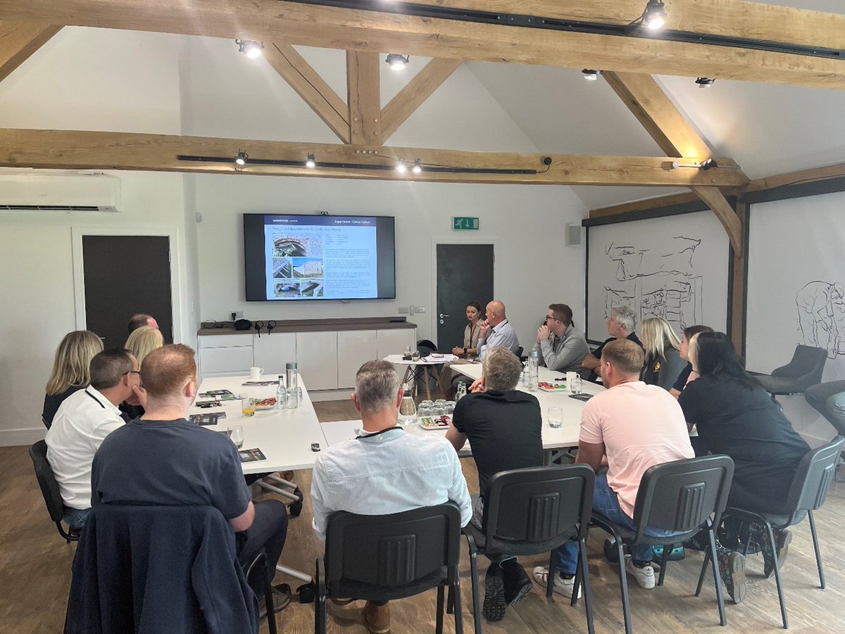 messengerbcr's tweet photo. I think everyone agreed that Friday was a great success. Introducing @crawco to the heritage team, and promoting our efforts in sustainability! Post lunch, hands-on opportunities generated extra enthusiasm. #CrawfordContractorConnection
#Crawfordbuildingconsultancy #ARIEL https://t.co/Qp0STarHOG