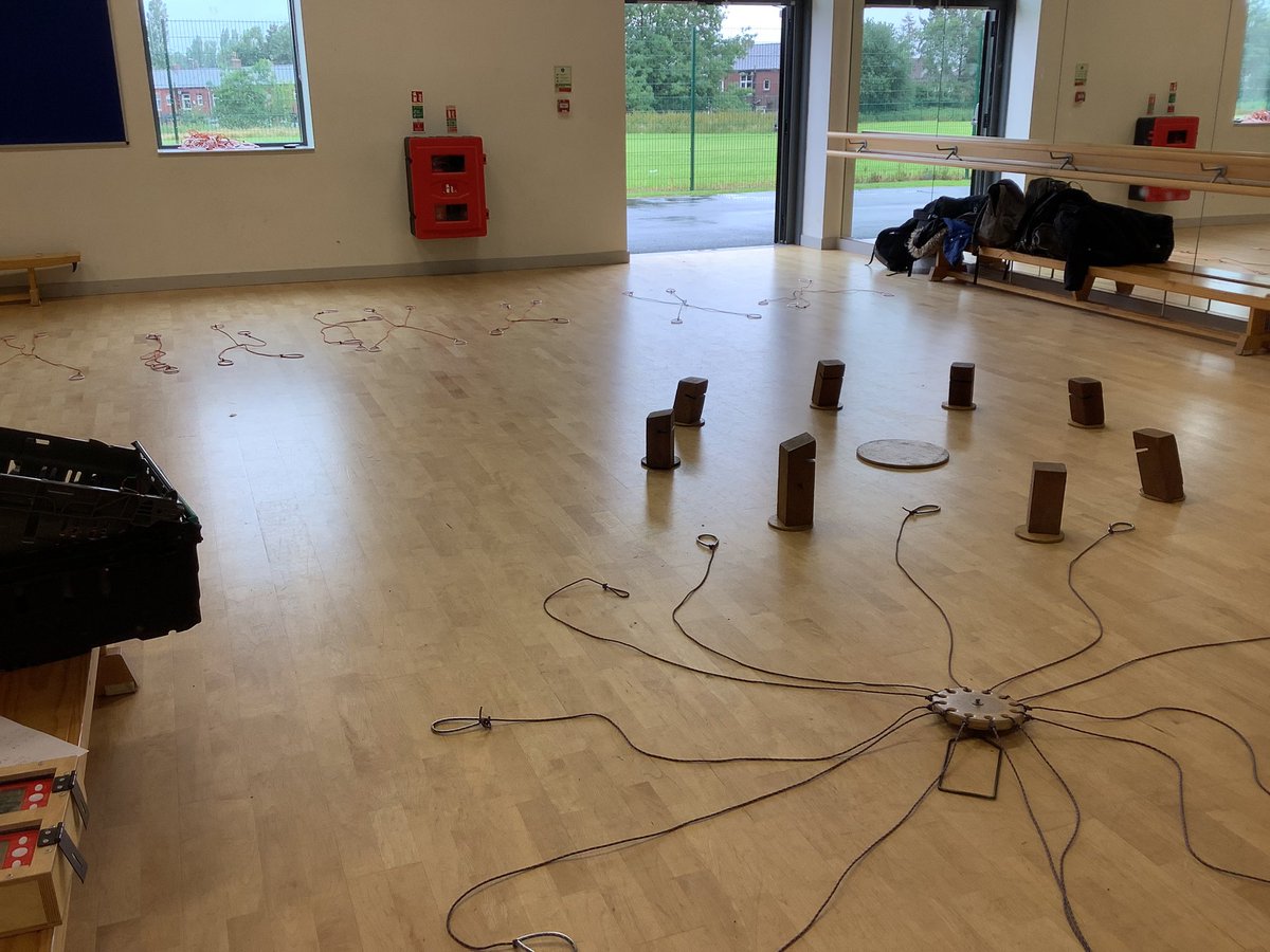 RoytonCrompton's tweet image. We're developing our team building and problem solving skills today in maths! #showteamspirit #thinkingbig #codebreaking