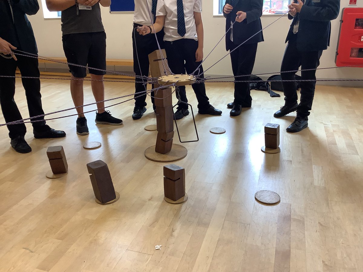 RoytonCrompton's tweet image. We're developing our team building and problem solving skills today in maths! #showteamspirit #thinkingbig #codebreaking