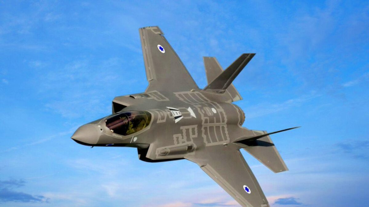 C4Defence's tweet photo. #İsrail ile Yeni F-35 Anlaşması

İsrail Savunma Bakanlığı, İsrail’in ABD’den 25 adet F-35 uçağı satın alacağını ve bu anlaşmayla F-35 savaş uçağı mevcudunu yüzde 50 oranında arttıracağını duyurdu.
👉 https://t.co/6Vcrwz7XBp
#defence #military #f35 #israil #Israel #army #airsystem https://t.co/rMQ0w3cLRn