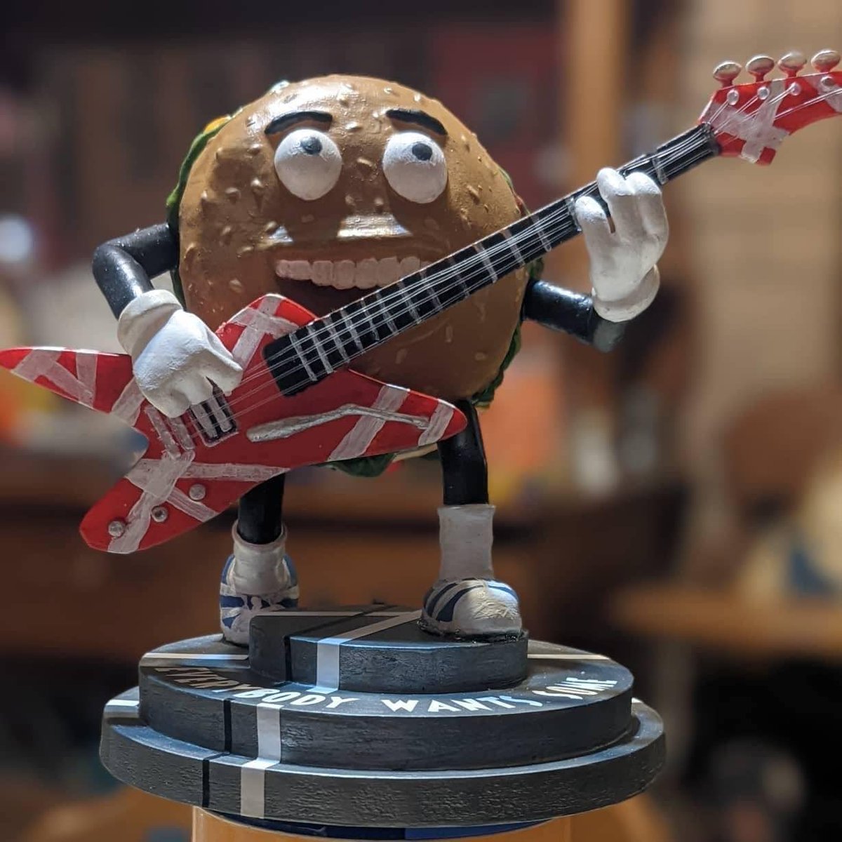 CapricanGirl's tweet photo. @AngryProspector The dancing hamburger was in Better Off Dead! https://t.co/ewSz53e59O