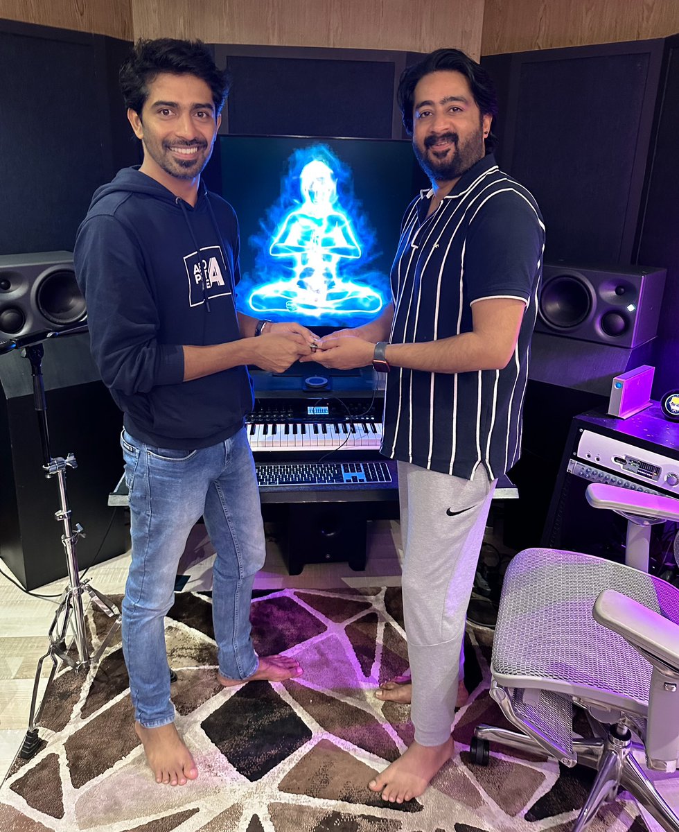 NobiN PauL (@nobinpaul) on Twitter photo After the heartwarming journey of 777 Charlie we are now gearing up for our next ☺️
I am super charged and excited to begin working on this project after listening to <a href="/Kiranraj61/">Kiranraj K</a> ‘s awe-inspiring script😍
#777charlie #newbeginnings After the heartwarming journey of 777 Charlie we are now gearing up for our next ☺️
I am super charged and excited to begin working on this project after listening to <a href="/Kiranraj61/">Kiranraj K</a> ‘s awe-inspiring script😍
#777charlie #newbeginnings