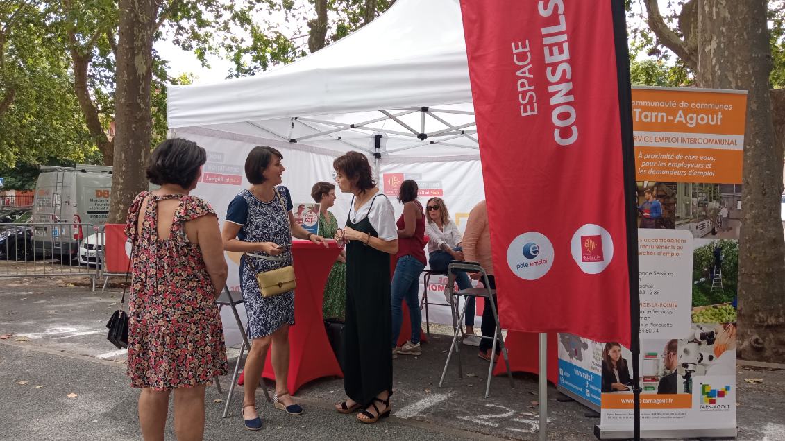 FTravail_OCC's tweet photo. Les #entreprises, organismes de formation et partenaires de l’emploi sont mobilisés à #PlaceDuTaf à #Lavaur pour accueillir les visiteurs jusqu’à 17h.
28 offres d'emploi sont proposées. @Occitanie @LaurentPAUL_Occ https://t.co/UX4yITT2Tg