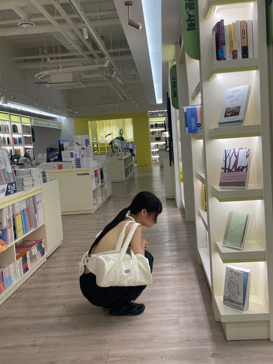 dolian99's tweet photo. #일상계트친소 #일상계_트친소 #겹친소

오랜만에 트친소 올려보아욧 (*˘︶˘*).｡.:*♡
저는 옷 입는 거, 새로운 사람 만나는 거, 여행 특히 제주도 조아하구요! 게임은 오버워치 2랑 롤토체스 조와합니당 (겜친 대환영) 특기는 조아요 누르기에요❣️저랑 친구해주실래요? ᜊʕ ྀི ܸ. . .ܸ ྀིʔᜊ https://t.co/1xBqNRKsEF