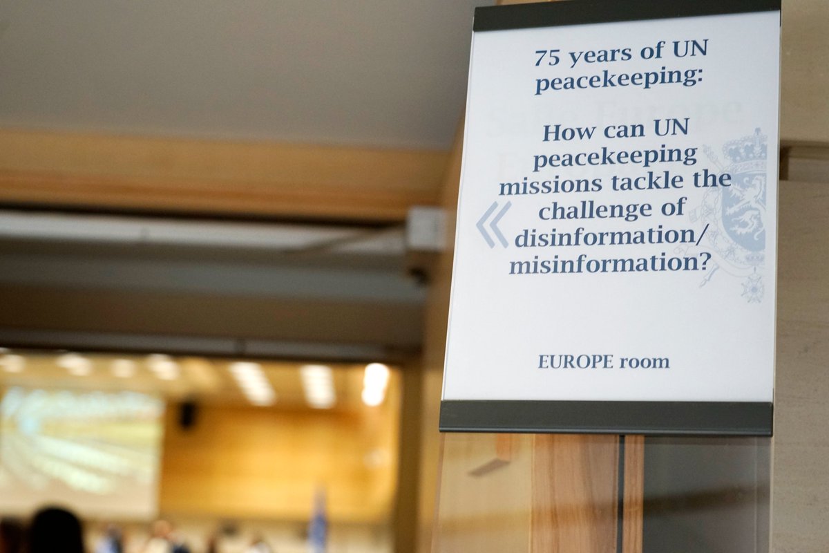 EgmontInstitute's tweet photo. We had the honor of hosting a seminar on 75 years of UN peacekeeping: how can UN peacekeeping missions tackle the challenge of disinformation/misinformation at @EgmontInstitute last week.
Thank you to Ms Hadja Lahbib @hadjalahbib, Mr Rory Keane @UNLOPS, Ms Naomi MIYASHITA, Mr Benjamin MOLS, Mr Bernard SIMAN, Ms Clémence BUCHET-COUZY as well as to all the guests! Thanks to #UNRIC for the photos