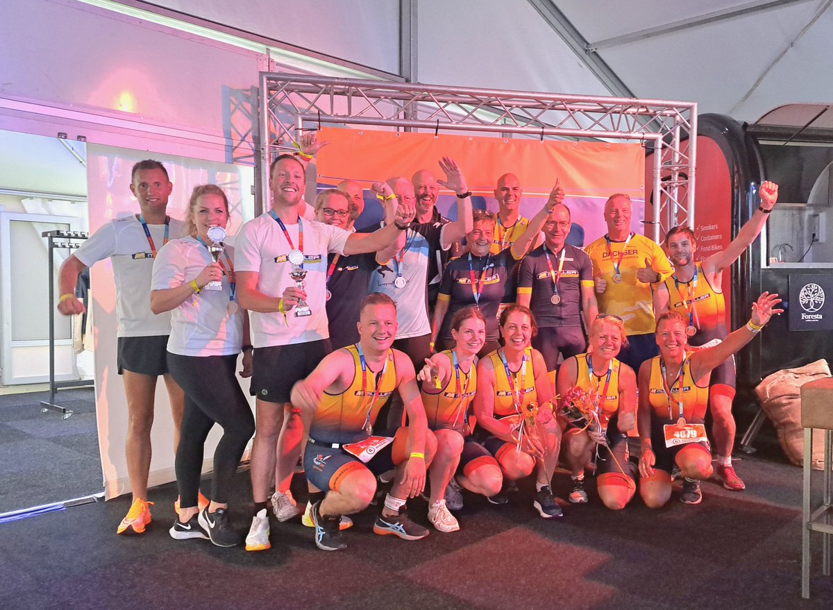 mullerffl's tweet image. Afgelopen weekend hebben meerdere collega's deelgenomen aan de Triathlon Holten. Alhoewel het weer wat minder was, waren de prestaties goed! Bij de Vivera Run werd zelfs de 1e plaats behaald in het bedrijvenklassement. We kijken dan ook terug op een zeer geslaagd event!