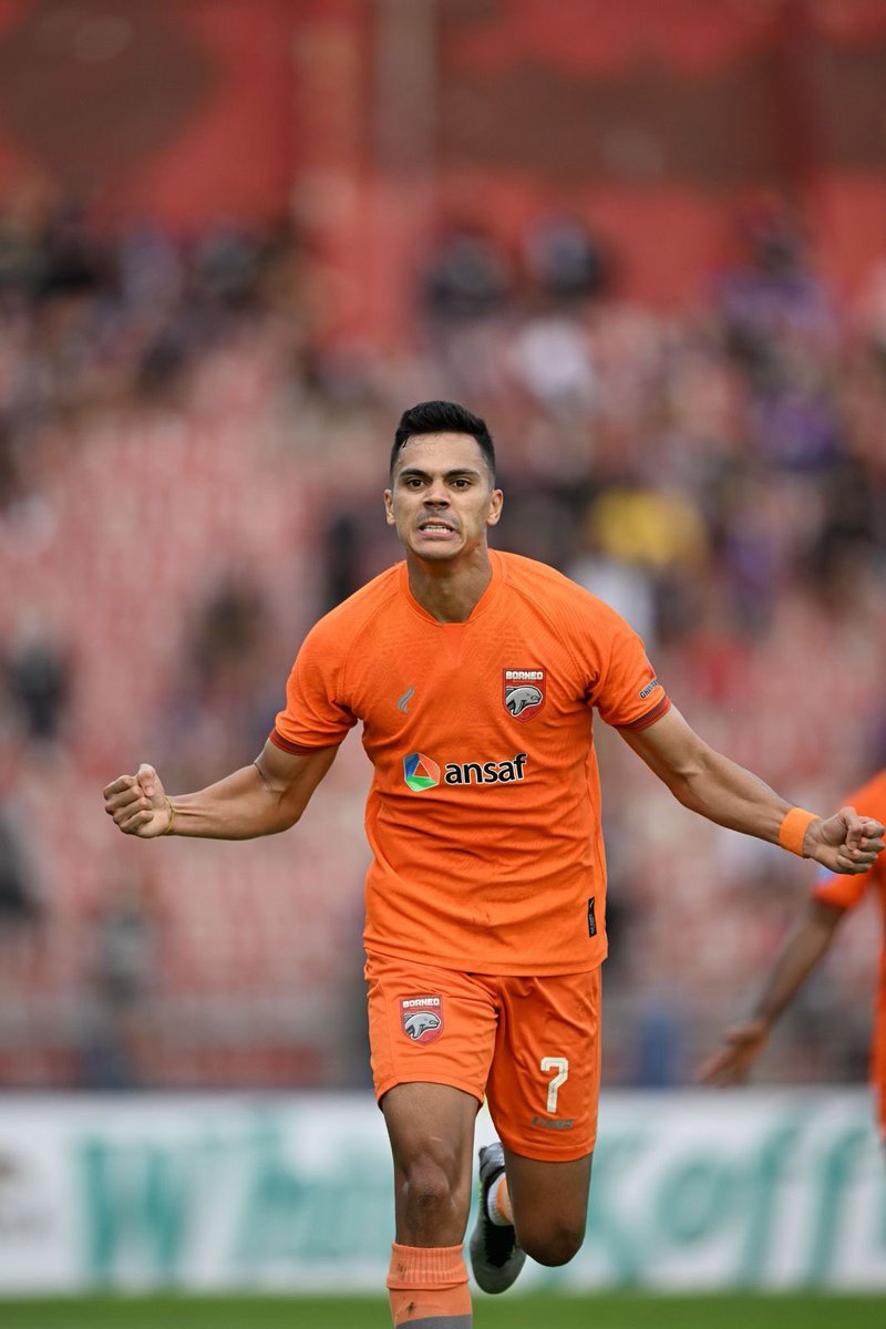 Passion ❤️‍🔥

#Deusébomdemais 🙏🏻⚽️