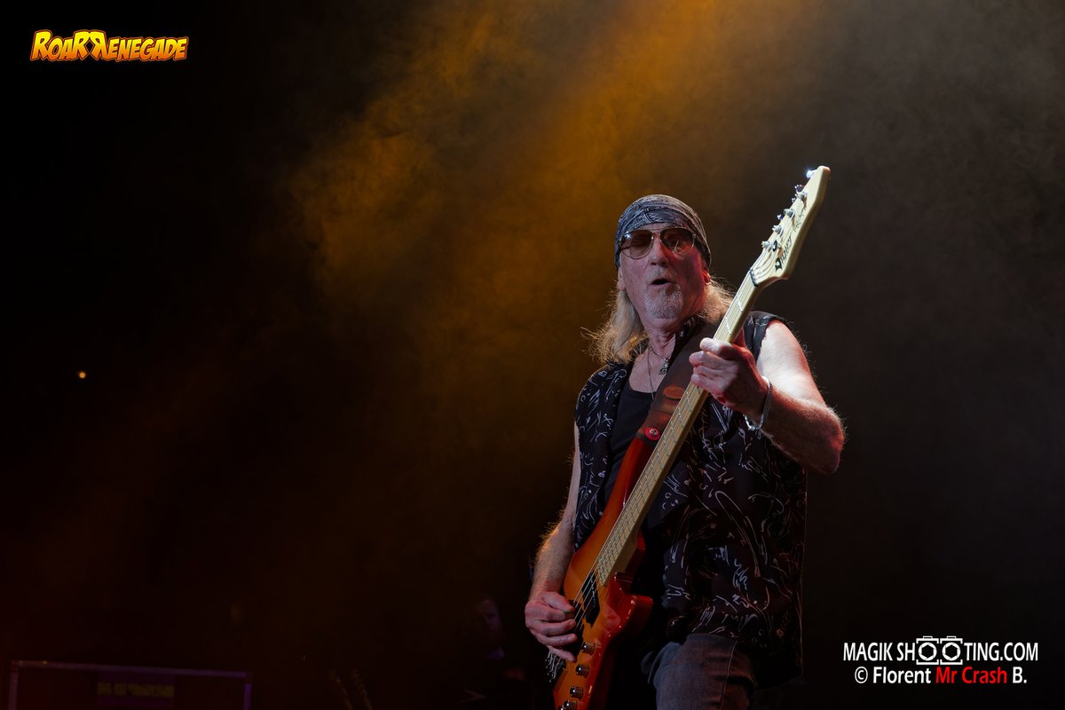 DEEP PURPLE live at ZENITH OMEGA ( Toulon , France ) 2023
All rights reserved the pictures are protected by a copyright .
For any use, please contact me (florent[at]magikshooting.com).
#deeppurple #mrcrash #roarrenegade #concert  #iangillan #rogerglover #ianpaice #music