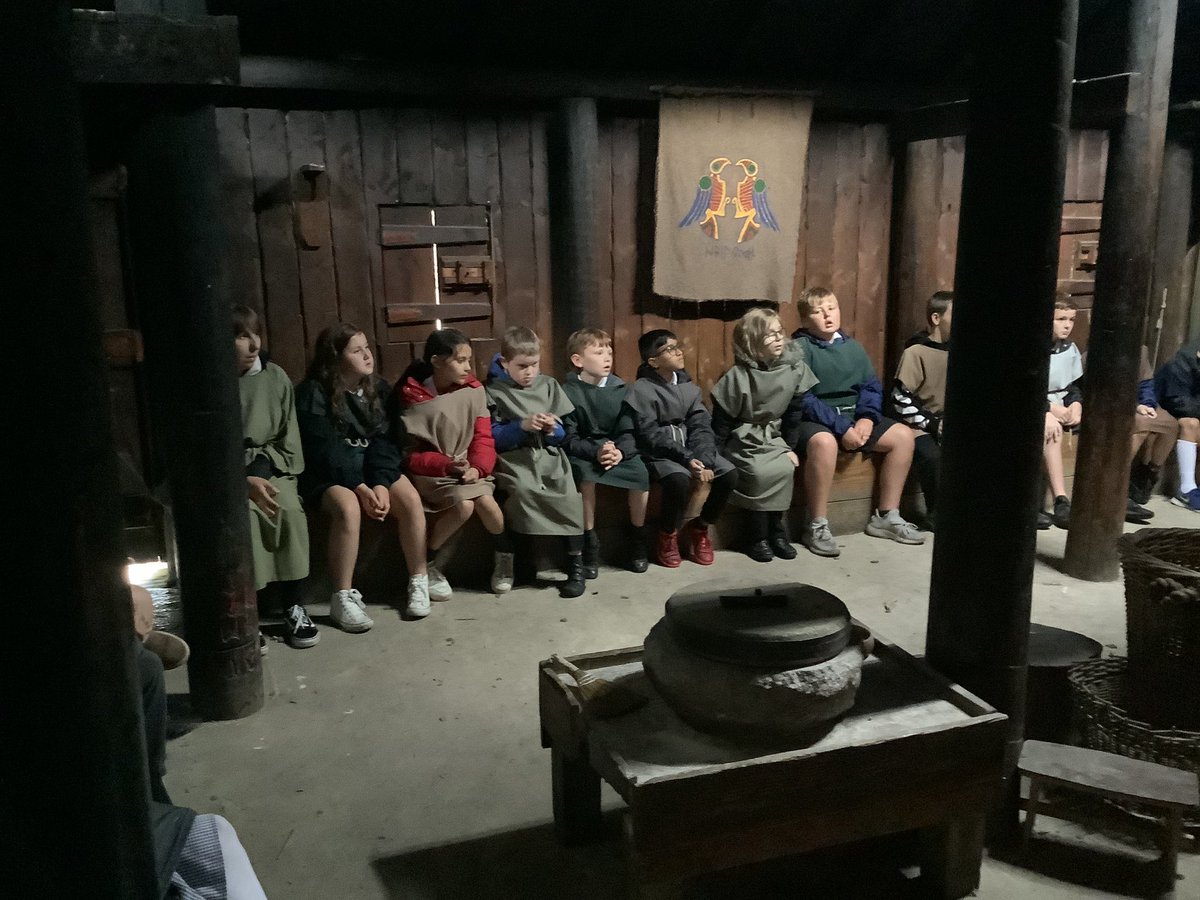 IPMATTowngate's tweet photo. What an amazing day we have had at @murtonpark despite the weather - nothing could spoil our fun! #HistoryTPA, #OutdoorlearningTPA. https://t.co/7CHlH7EEV6