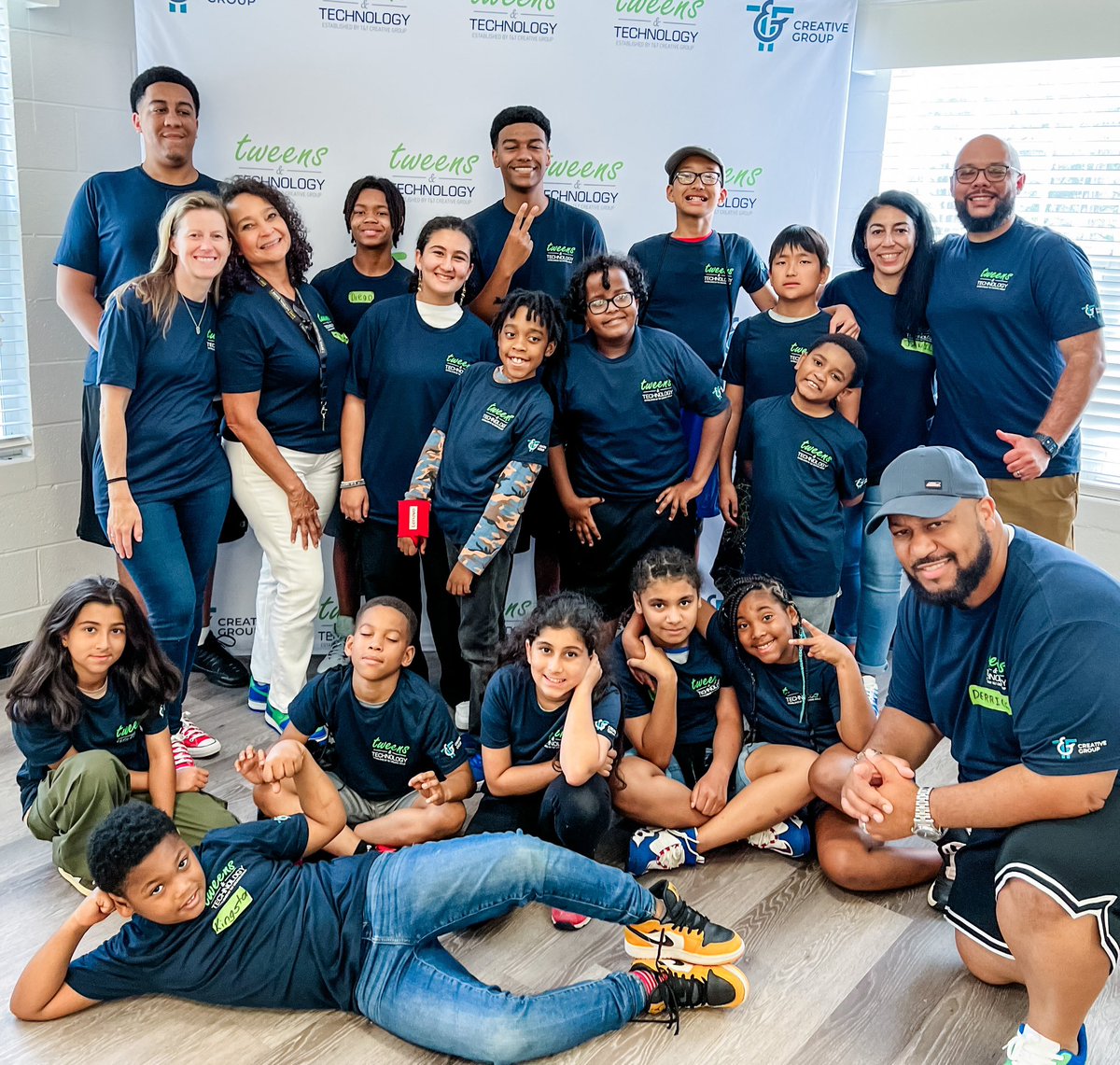 T&T Creative Group tweet media