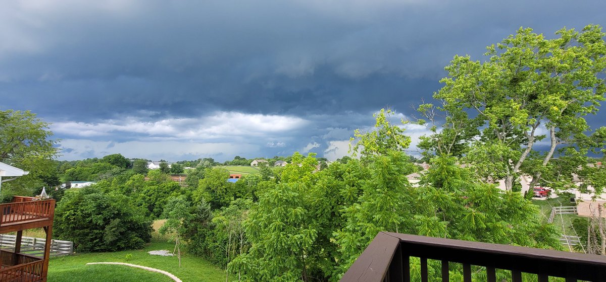 #RichmondKY #kentucky #thunderstormwatch #kentuckyweather #july2nd @Kentuckyweather
