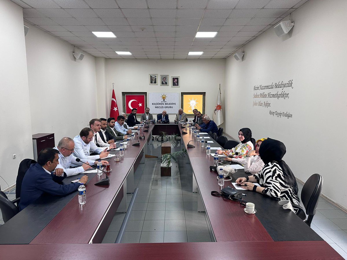 zafercoktan's tweet photo. Keçiören Belediyesi Temmuz ayı @AkKeciorenResmi meclis grup toplantımızı Belediye Başkanımız Sn. @turgutaltinok06 ve Meclis üyelerimizin katılımı ile gerçekleştirdik. https://t.co/w4aTibWTh0