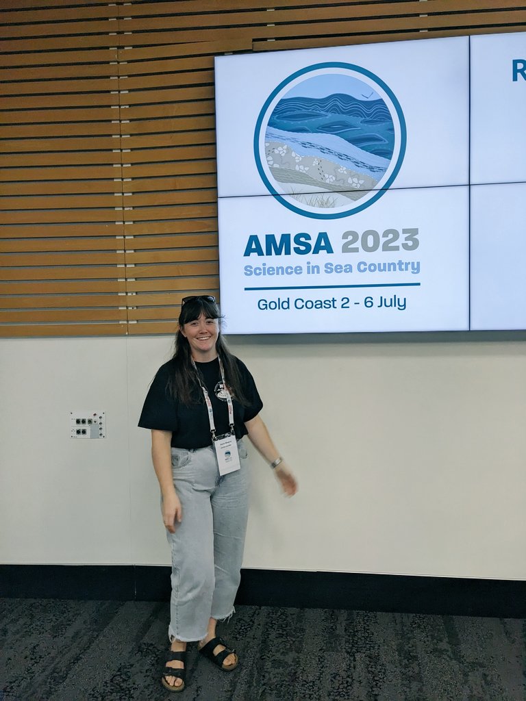 abbiewookey's tweet photo. Today I got the present some of my first PhD research and findings about #seagrass at the @AMSAconf alongside other fantastic researchers at this years seagrass symposium 🌱
#AMSA2023 @EcoGeneticsLab https://t.co/H1qc5SfgtL