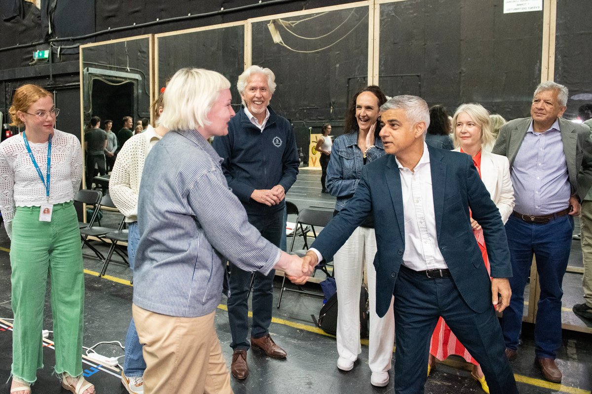 MayorofLondon's tweet photo. Today I visited @3MillsStudios in the heart of East London🎬

It’s benefited from £3m investment from City Hall to restore the studios, support jobs and boost the film and TV industry, playing a huge role in lifting our economic recovery and building a better London for everyone. https://t.co/kiKlLTYINs