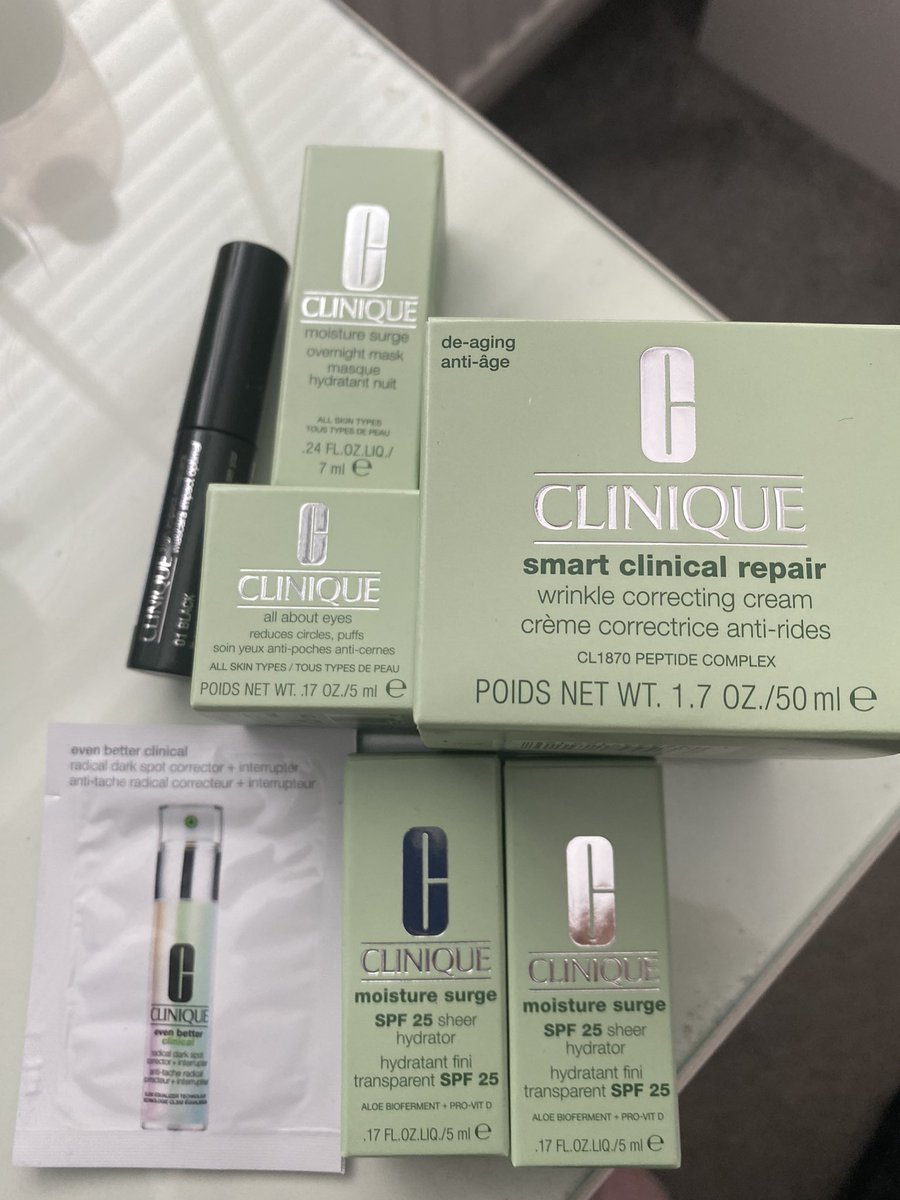 @Clinique_UK absolute love all the minis you can choose with your order 😊 thank you #clinique