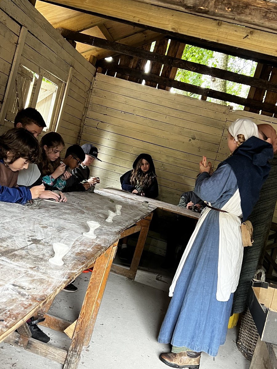 IPMATTowngate's tweet photo. More from @murtonpark. #Year4TPA, #HistoryTPA, #OutdoorlearningTPA. https://t.co/tgosNRCMGX