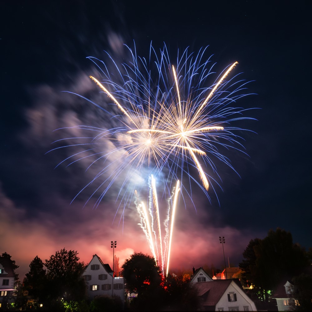 Balance_MD's tweet photo. Make this year’s Fourth of July really count. Our hearing experts can help you find hearing loss treatment that will make you excited to get out and experience all the fun, festivities and quality family time! https://t.co/feUBHXcv35