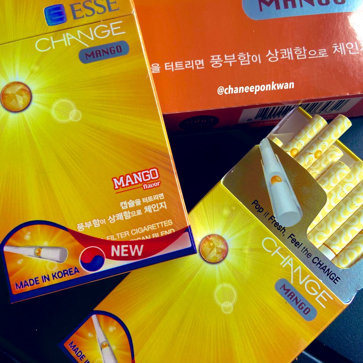 Chaneeponkwan's tweet photo. •  ESSE Mango 🥭

📍 เปิดซองมากลิ่นหอมมะม่วงนำมาก่อนเลย น้องมาจากเกาหลี มวนสลิม แบรนด์ดังที่คุ้นเคย พร้อมเม็ดบีบให้ฟีลเย็น หอมกลิ่นมะม่วงเต็มลูก ใครชอบมะม่วงต้องลองเลย น้องเด็ดมากอยากอวย 💧💦🥭 (Tar 4 mg. Nic 0.4mg.)

📍Price: 85 ฿ / Carton 690 ฿ 

#บุหรี่นอก #บุหรี่ต่างประเทศ https://t.co/a78bmctB3Y
