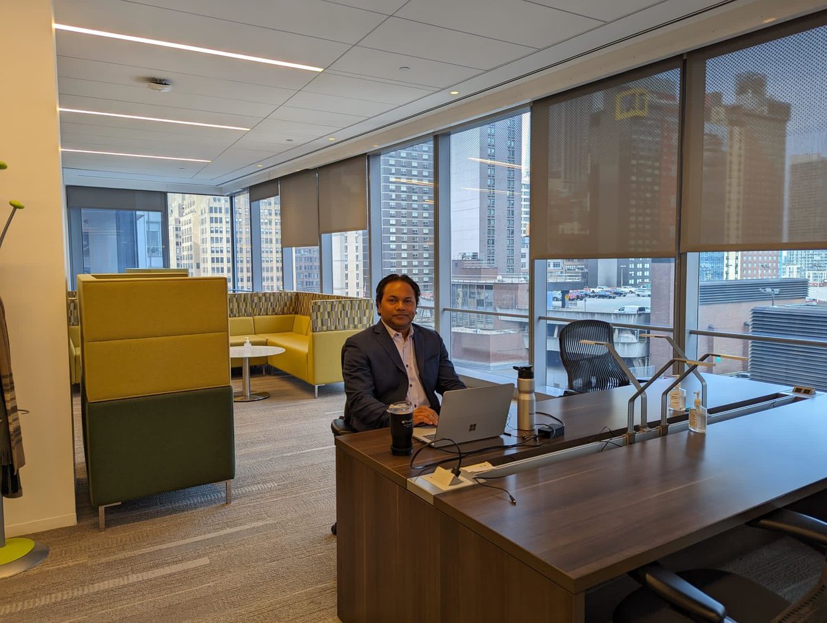 arunansuspeaks's tweet image. Excited to share I&apos;m now a #TechnicalSpecialist at @Microsoft, specializing in #DataAndAI for Financial Services. My focus is elevating customer engagements, unlocking organizations&apos; potential through data-driven insights, and leveraging Microsoft tech to empower businesses.