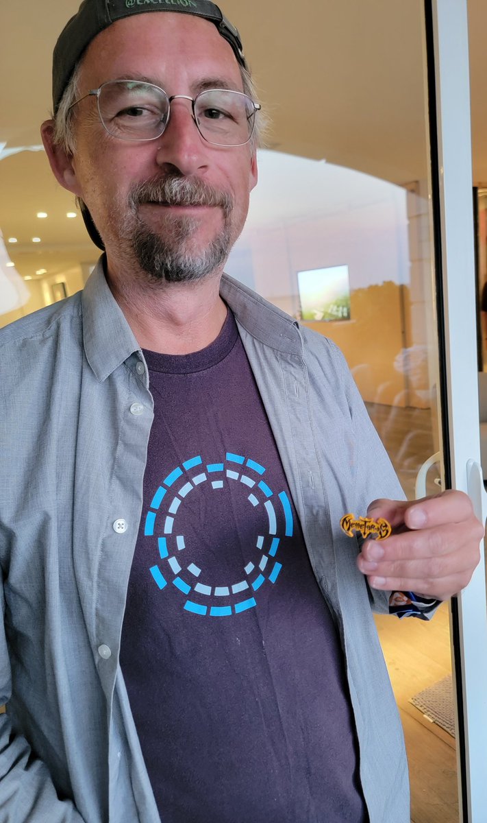 weinicus's tweet photo. @JoeNakamoto @paoloardoino @LuganoPlanB @Marco_Dal_Lago @Cointelegraph @giacomozucco @NatiaGavash @annahhodl @adam3us A @MOSCOWMEMETARDS pin https://t.co/MXRimVKcSn