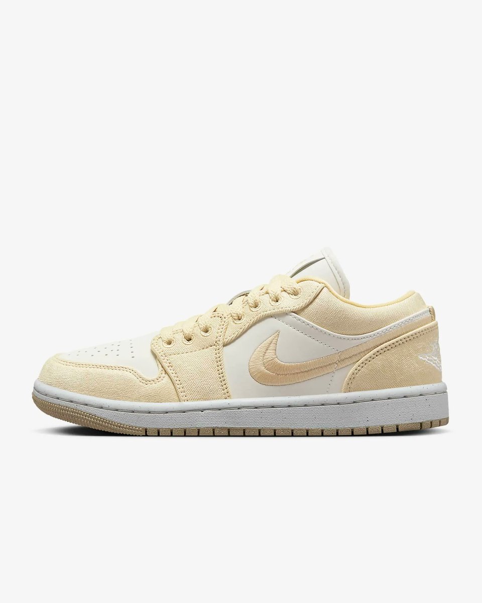 KicksFinder's tweet photo. Ad: NEW via Nike US
W Air Jordan 1 Low SE "Team Gold"

>> https://t.co/UaThDZnwJz https://t.co/xcLLN8zqK1