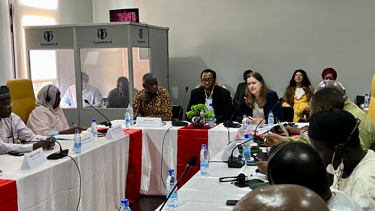 [1/2] Our Managing Exits from Armed Conflict 'MEAC' Project co-convened a discussion on #TransitionalJustice in the #LakeChadBasin on the sidelines of the 4th #LCB Governors’ Forum in N'Djamena, Tchad 🧵⬇️