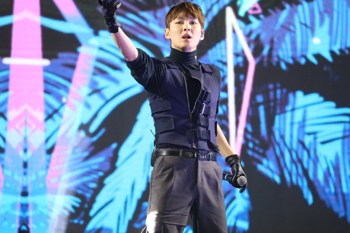 dw724jh522's tweet photo. 쭈호야생일너무너무축하해
#우리로_가득_채워가는_주호의날
무대장인작곡천재만재인거 알고있지?
#HAPPYZUHODAY
솔콘무조건가즈아🔥🔥🔥
@SF9official https://t.co/zT1ErjIe34