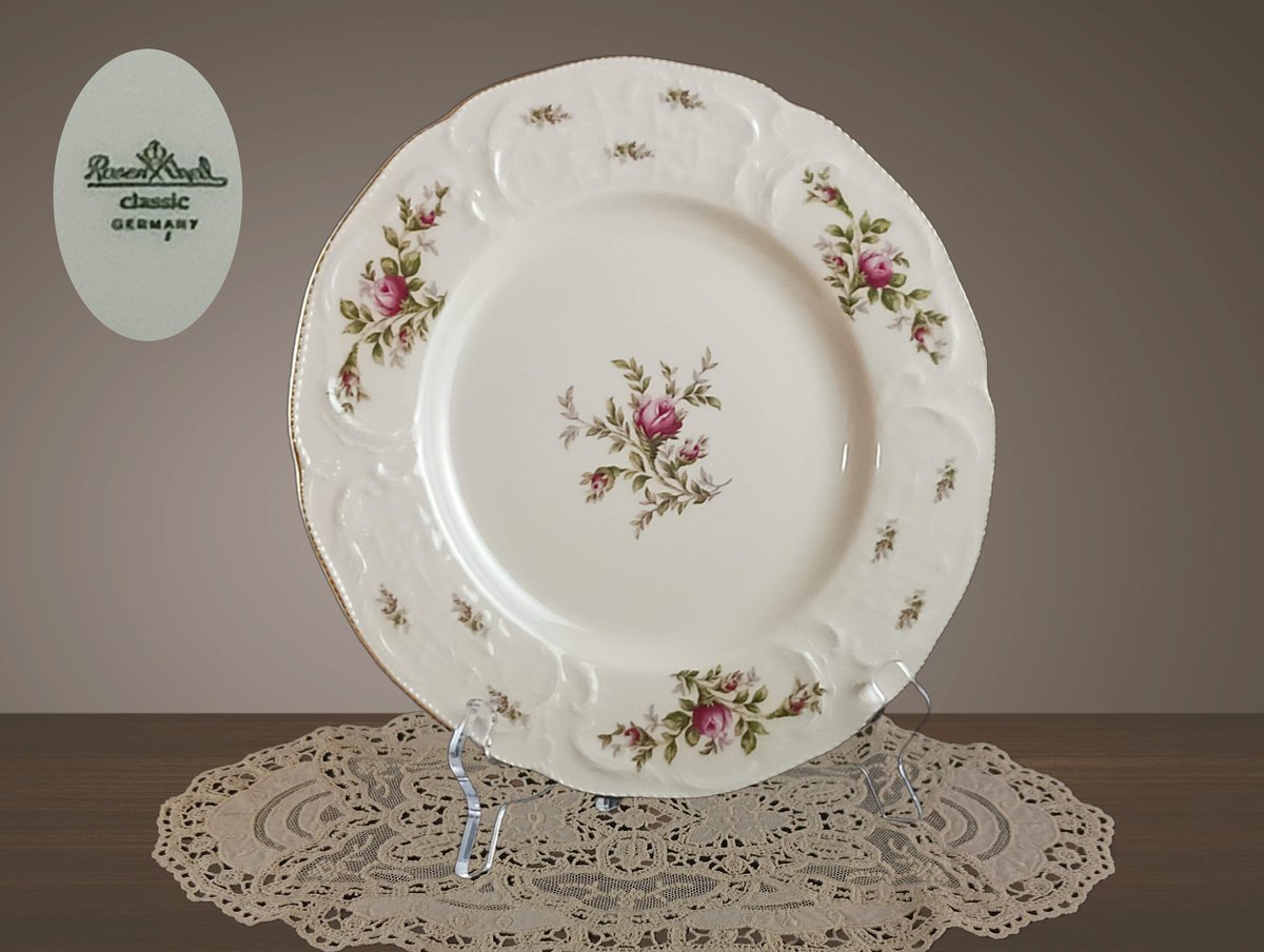 ForgottenKeepS's tweet photo. Rosenthal China Sanssouci Rose Ivory Dinner Plates https://t.co/zQB6Ni5WP7 #pink #gold #ceramic #rosenthal #sanssouci #roseivory #dinnerplate #finechinaplate #roseplate https://t.co/mtgCLO8V5T